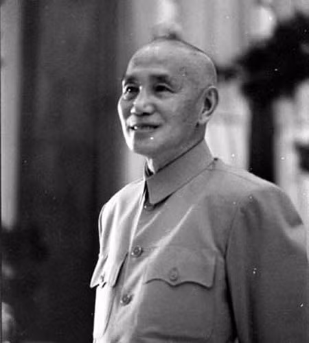 Quách Bân Vĩ nói, lúc đó sức khỏe Tưởng Giới Thạch không tốt, “chỗ này phải tiêm, chỗ kia phải truyền” nhưng lại vô cùng quan tâm đến con trai.