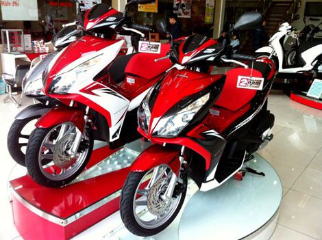 Tai sao xe Honda Air Blade 2013 bi nguoi tieu dung tay chay