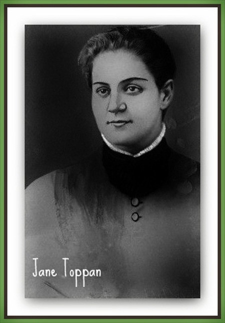 Jane Toppan (1857 - 1938) - hứng thú tình dục với người chết. Người nữ y tá này thường nhận chăm sóc bệnh nhân khi họ đang trong trạng thái vô thức và vuốt ve kích thích phần nhạy cảm của họ. Vào năm 1895, Jane bắt đầu những thử nghiệm tàn bạo và giết người. Trong khi tiếp tục gây tội ác, bà bị bắt. Khi bị tống giam, Jane thú nhận đã giết 31 người vì cảm thấy có hứng thú tình dục với người chết. Bà ta không bị luận tội vì lý do bị điên và sau đó đã sống suốt đời trong nhà thương điên.