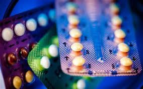 Các bác sĩ khuyến cáo rằng: những cô gái ở độ tuổi teen sẽ có nguy cơ máu bị vón cục rất cao nếu sử dụng loại thuốc tránh thai.