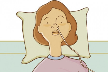 Phương pháp truyền dinh dưỡng Ketogenic. Kiểu ăn kiêng gây sốc này sử dụng một ống truyền đưa thức ăn dạng lỏng vào dạ dày qua đường mũi. Đây sẽ là nguồn cung cấp năng lượng cho bạn trong suốt 10 ngày và dĩ nhiên là bạn không được ăn bất cứ thứ gì. Ngoài ra, ống truyền sẽ được tháo sau mỗi 24 tiếng và bạn chỉ có 60 phút để có thể hoạt động bình thường mà thôi.