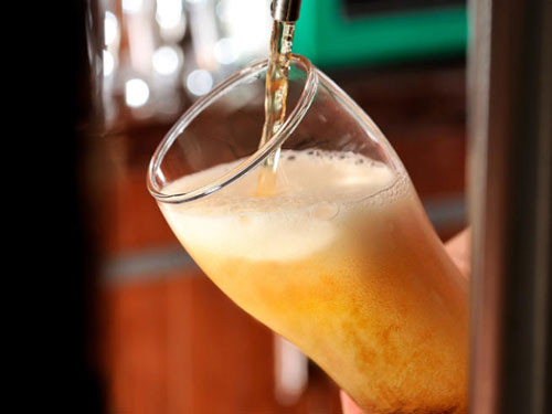 Chẳng cần đụng tới một giọt bia rượu nào, những ai mắc “hội chứng bụng bia” vẫn cứ say như thường.