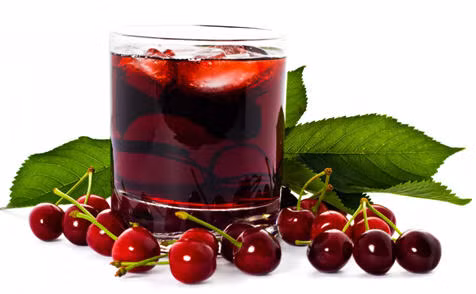 Một cốc nước ép anh đào có tác dụng rất tốt cho giấc ngủ của bạn. Anh đào có chứa lượng lớn chất melatonin, chất có vai trò quan trọng trong việc điều hòa giấc ngủ và tuần hoàn năng lượng của cơ thể. Bạn có thể ăn trực tiếp cả quả anh đào, cũng có tác dụng tương tự khi ép lấy nước uống.