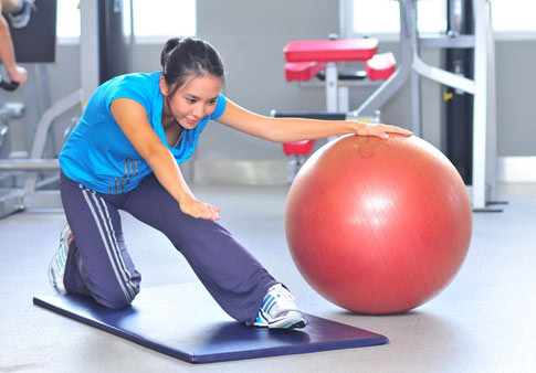 Dương Trương Thiên Lý là Á hậu thứ hai trong cuộc thi Hoa hậu Hoàn vũ Việt Nam 2008. Cô là người được lựa chọn trở thành đại diện của Việt Nam tham dự cuộc thi Hoa hậu Thế giới năm 2008 tại Johannesburg - Nam Phi.