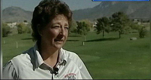 Tiêm nước tiểu vào người. Hàng ngày, cô Sheryl Paloni đã tự tiêm vào người những chất có trong nước tiểu của bà bầu. Chỉ trong vòng 5 tháng, cô Sheryl đã giảm gần 20kg. Sheryl hào hứng chia sẻ: “Phương pháp này khiến tôi thấy thoải mái, bước chân cũng nhẹ nhàng hơn rất nhiều”. Cô Sheryl đã giảm được gần 20kg trong 5 tháng nhờ cách tiêm nước tiểu vào người. Tuy nhiên, phương pháp này cũng được cho là rất nguy hiểm.