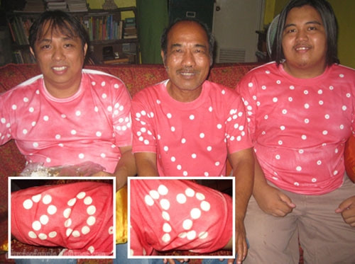 4. Tục mặc quần áo chấm bi ở Philipines: Người Philippines cho rằng, các họa tiết chấm bi trên quần áo thể hiện sự giàu sang, tiền bạc. Do vậy, vào những ngày đầu năm mới, người dân nước này thường diện các bộ quần áo có họa tiết chấm bi.