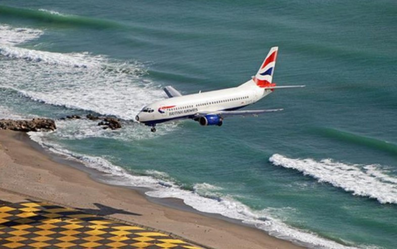 Chuyen bay ngan nhat the gioi dai 47 giay