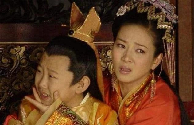 Nhũ mẫu trơ trẽn nhất trong lịch sử Trung Hoa - Hình 4 Nhu mau tro tren nhat trong lich su Trung Hoa-Hinh-4