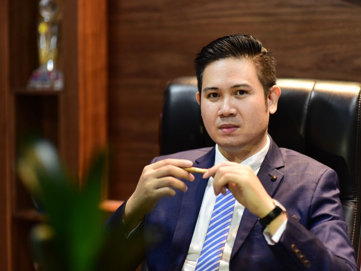 Hang tivi Asanzo cua “Shark” Tam tung lam an the nao?