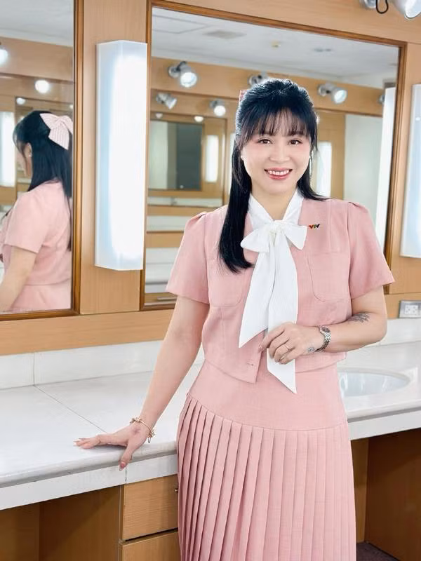 Bí quyết giảm cân của MC Hoàng Linh chính là chăm sóc con nhỏ và công việc ở nhà đài.