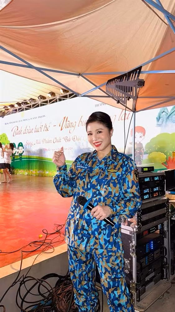 Lúc là công việc ở trường quay.