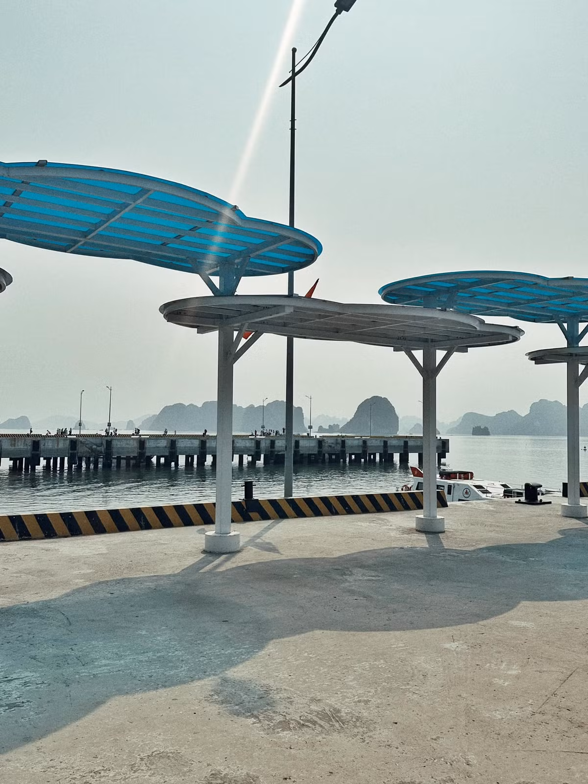 Den Quan Lan cam nhan net dep hoang so-Hinh-9