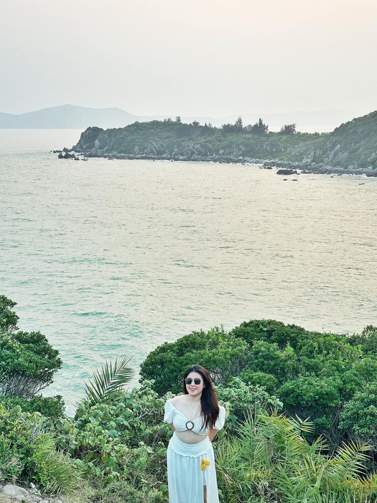 Den Quan Lan cam nhan net dep hoang so-Hinh-2