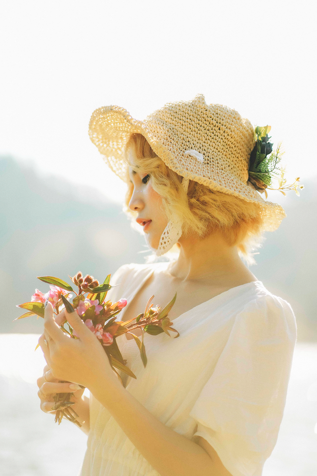 Nang Gen Z mong mo giua khung canh cua Da Lat-Hinh-11