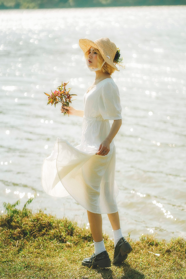 Nang Gen Z mong mo giua khung canh cua Da Lat-Hinh-5