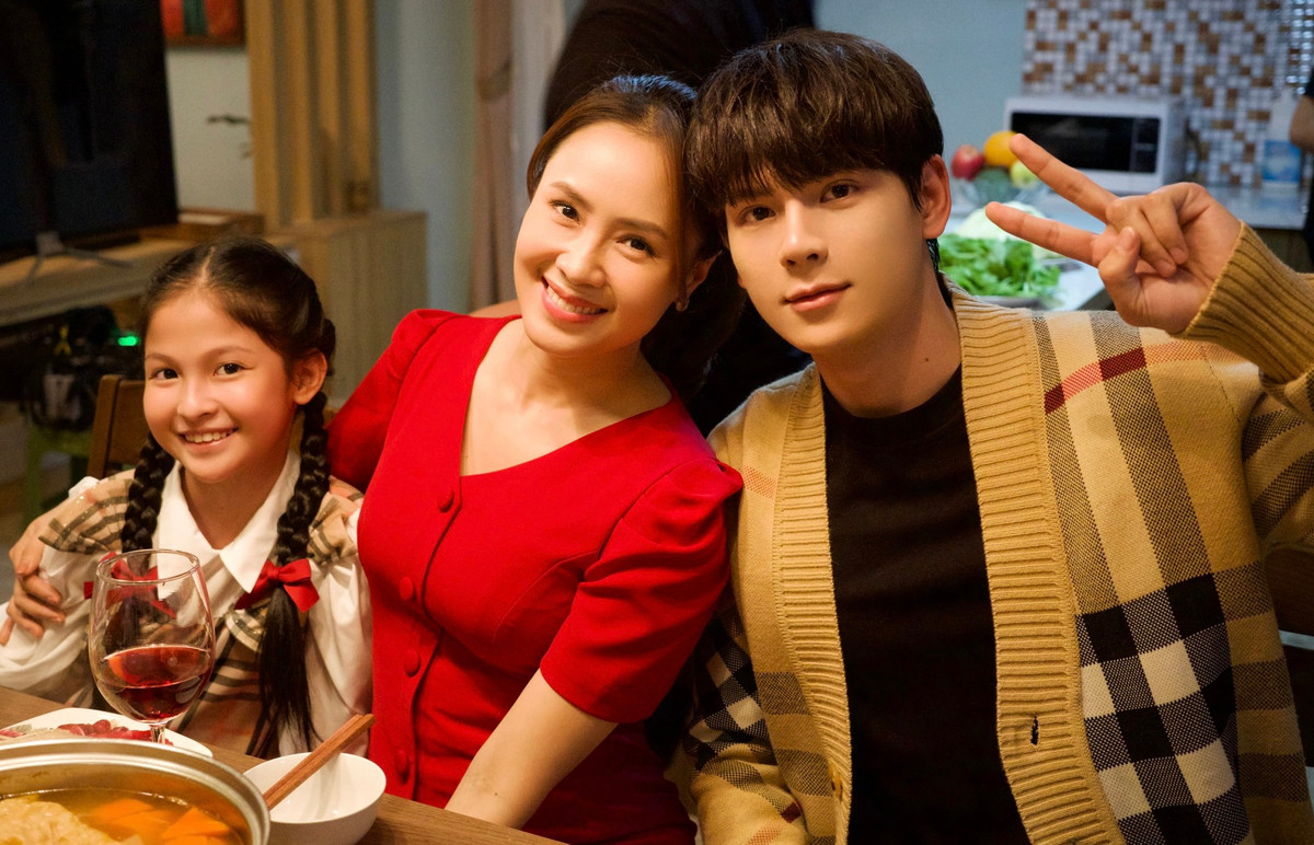 Những diễn viên trẻ vụt sáng trên phim Việt giờ vàng - Hình 6 Nhung dien vien tre vut sang tren phim Viet gio vang-Hinh-6