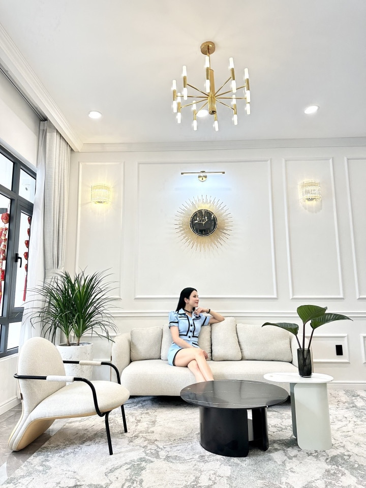 Diệp Lâm Anh được mẹ tặng nhà để nuôi con sau ly hôn - Hình 2 Diep Lam Anh duoc me tang nha de nuoi con sau ly hon-Hinh-2