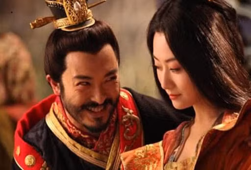 Nhung chuyen kho tin trong lich su: 1 nam doi 11 hoang de-Hinh-8