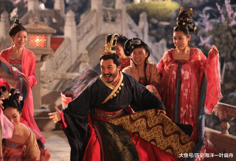 Nhung chuyen kho tin trong lich su: 1 nam doi 11 hoang de-Hinh-9