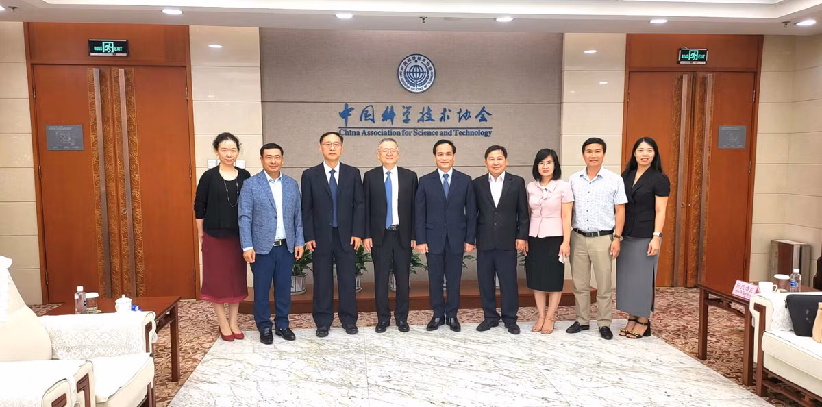 VUSTA tham va lam viec tai Tru so Hoi Khoa hoc va Ky thuat Trung Quoc-Hinh-2