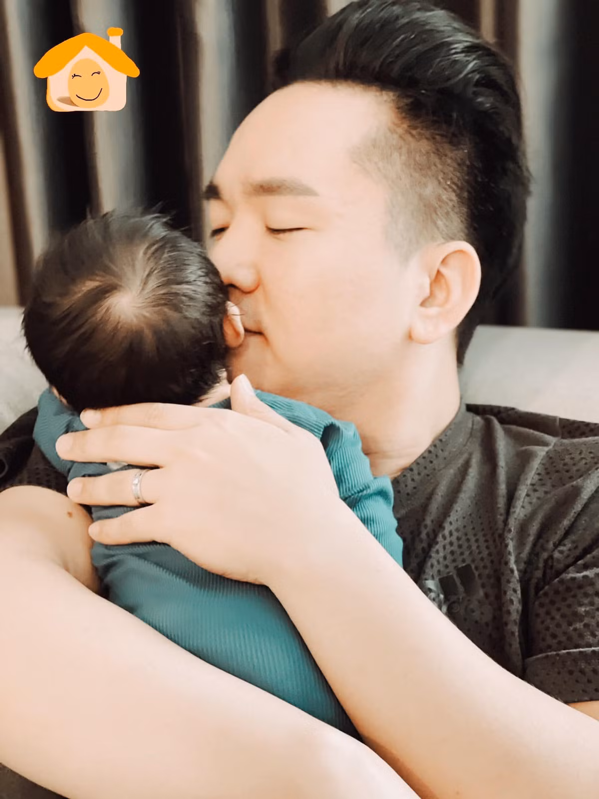 Lan hiem hoi MC Hanh Phuc VTV dang anh ba xa va con gai-Hinh-9