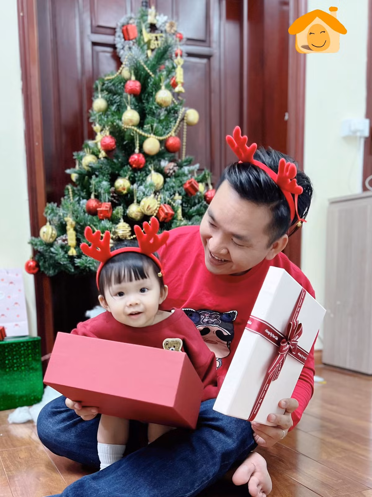 Lan hiem hoi MC Hanh Phuc VTV dang anh ba xa va con gai-Hinh-4