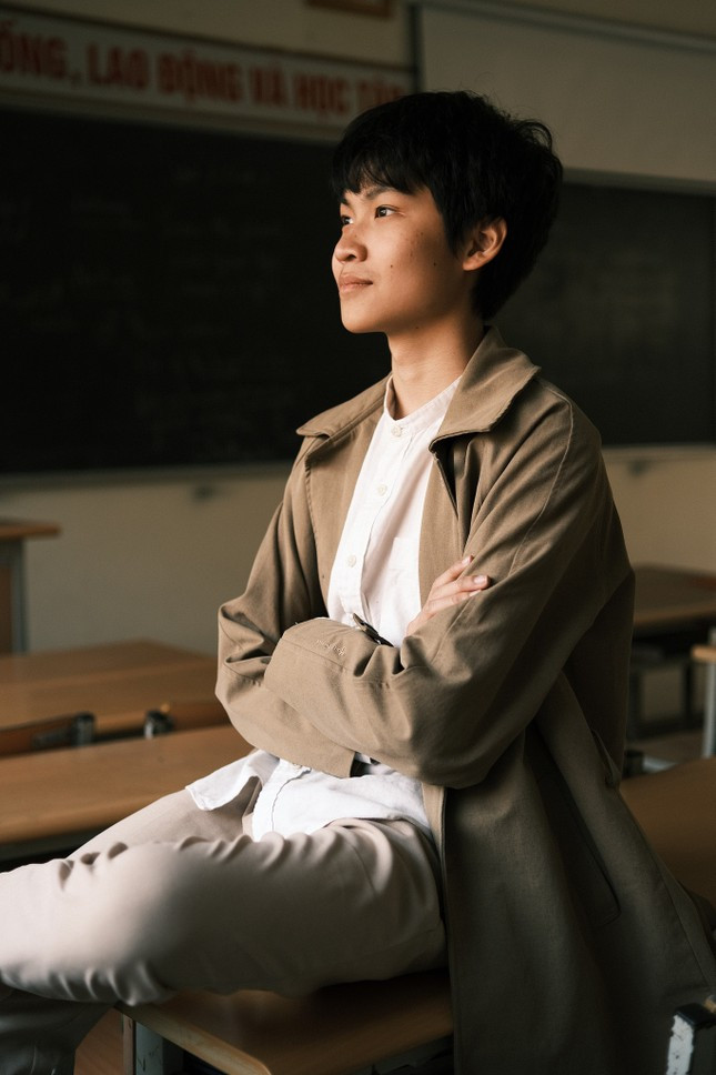 Choang ngop voi Top 10 Dai su THPT - Amsterdam 2023-Hinh-6