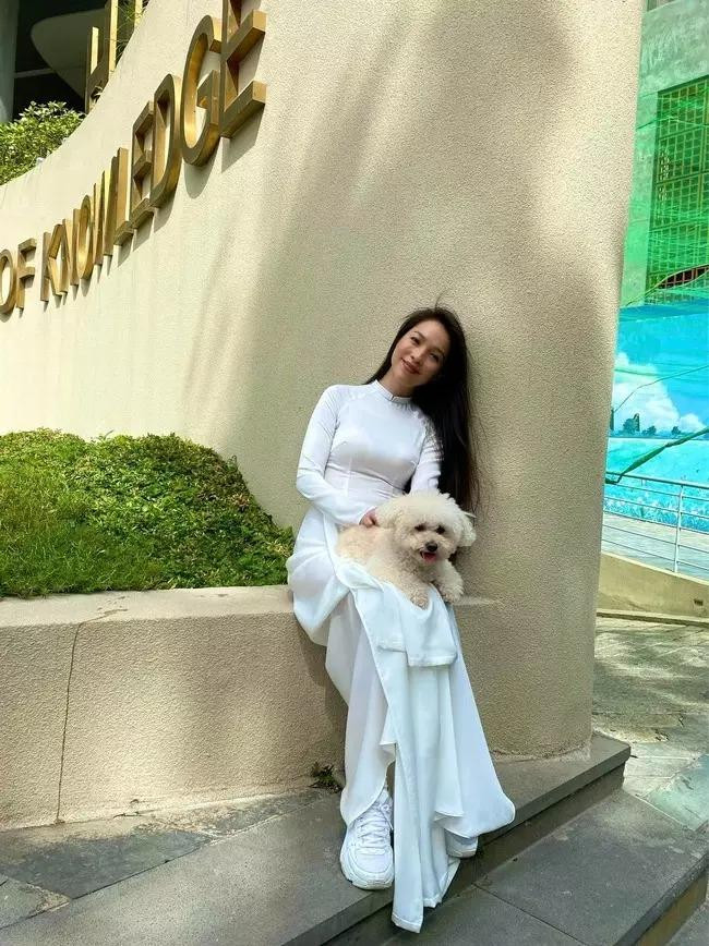 Hoa hau 1m86 Bao Ngoc mac ao dai cung sneaker-Hinh-3