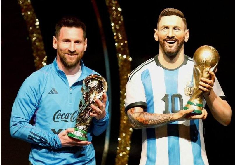 Ronaldo, Messi, Ibrahimovic và cuộc chiến 'pho tượng' Ronaldo, Messi, Ibrahimovic va cuoc chien 'pho tuong'