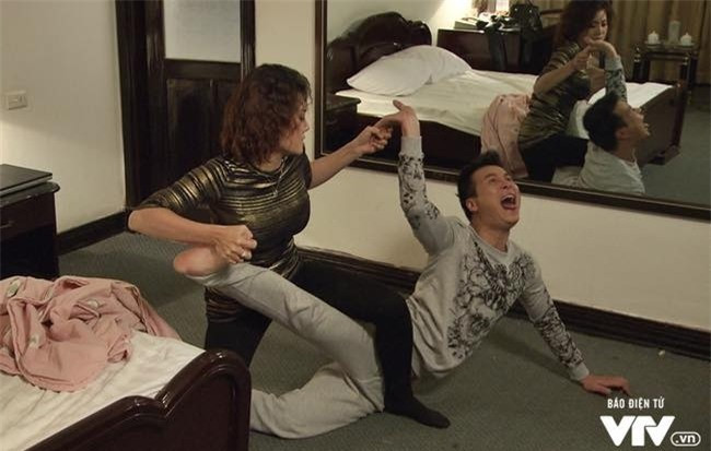 Man hoi ngo bat ngo cua Phan Huong va Khai 