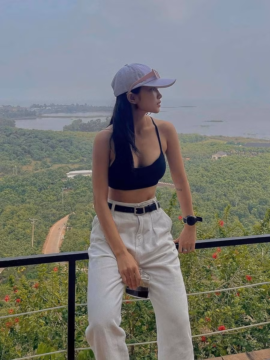 Mac dep xuong pho voi mot cong thuc khoe eo thon-Hinh-2