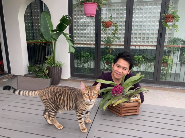 Meo doc la va mon li xi khong giong ai cua ca si Trong Tan