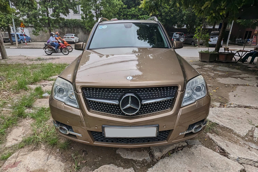 Chu xe rao ban Mercedes cu gia ngang Hyundai i10, noi da sua het 250 trieu