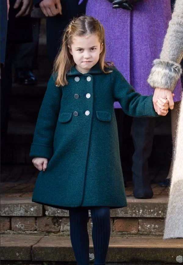 Mau sac may man 2023: 12 con giap nen mac do mau gi?