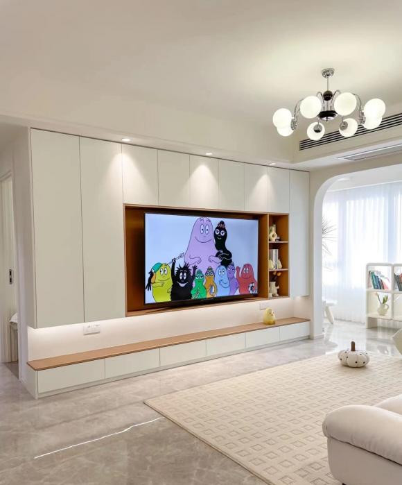 Toan bo ngoi nha duoc son bang son latex rat bat mat-Hinh-13