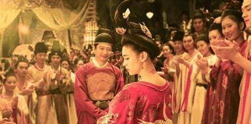 Tai sao phu nu co dai phai ket hon truoc 15 tuoi?-Hinh-2