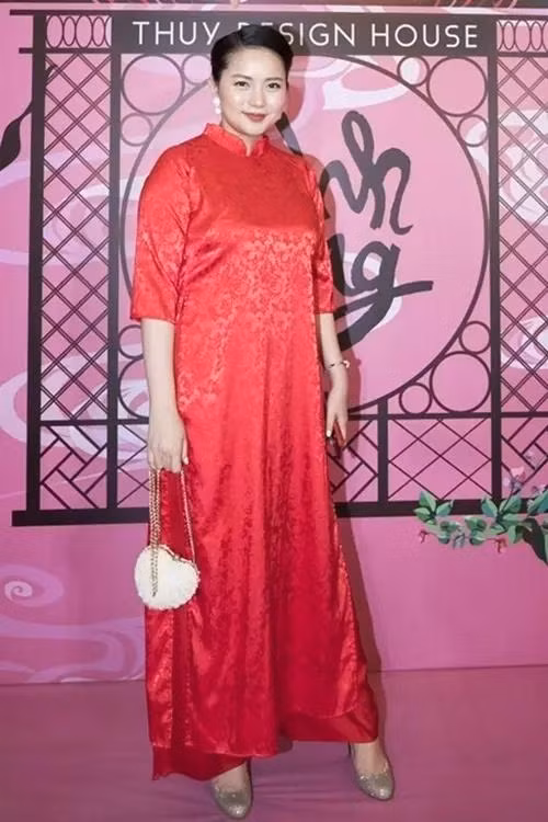 Phan Nhu Thao tre hon han khi dien ao dai nho giam 22kg-Hinh-10