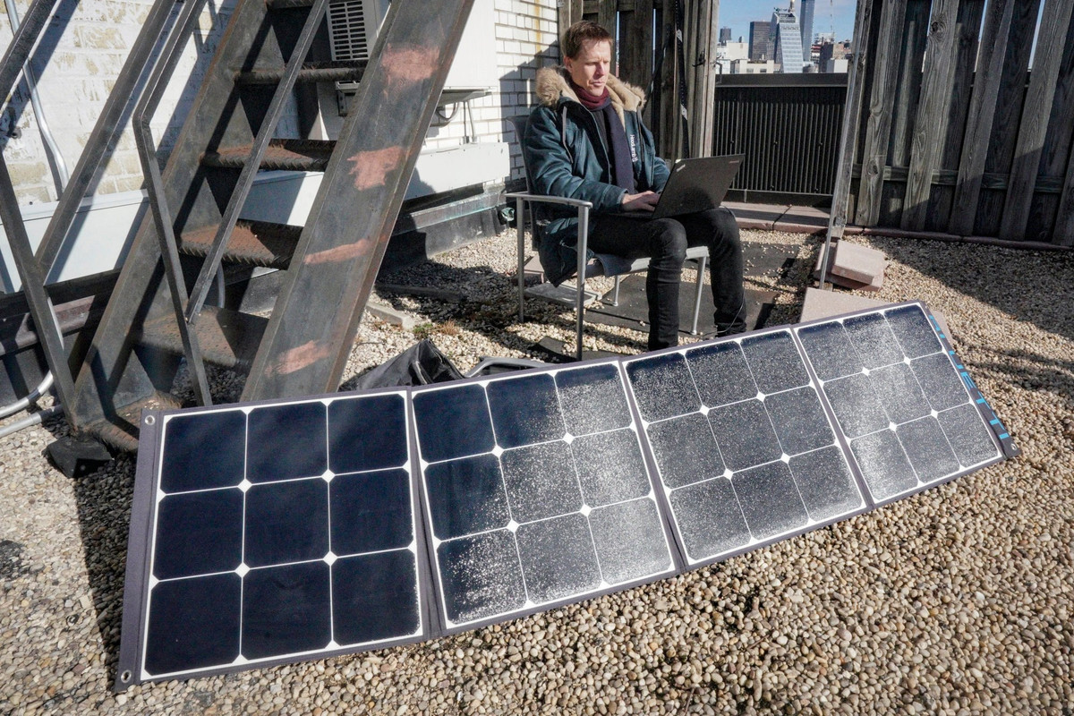 Cuoc song ‘khong dung dien’ cua nguoi dan ong o New York