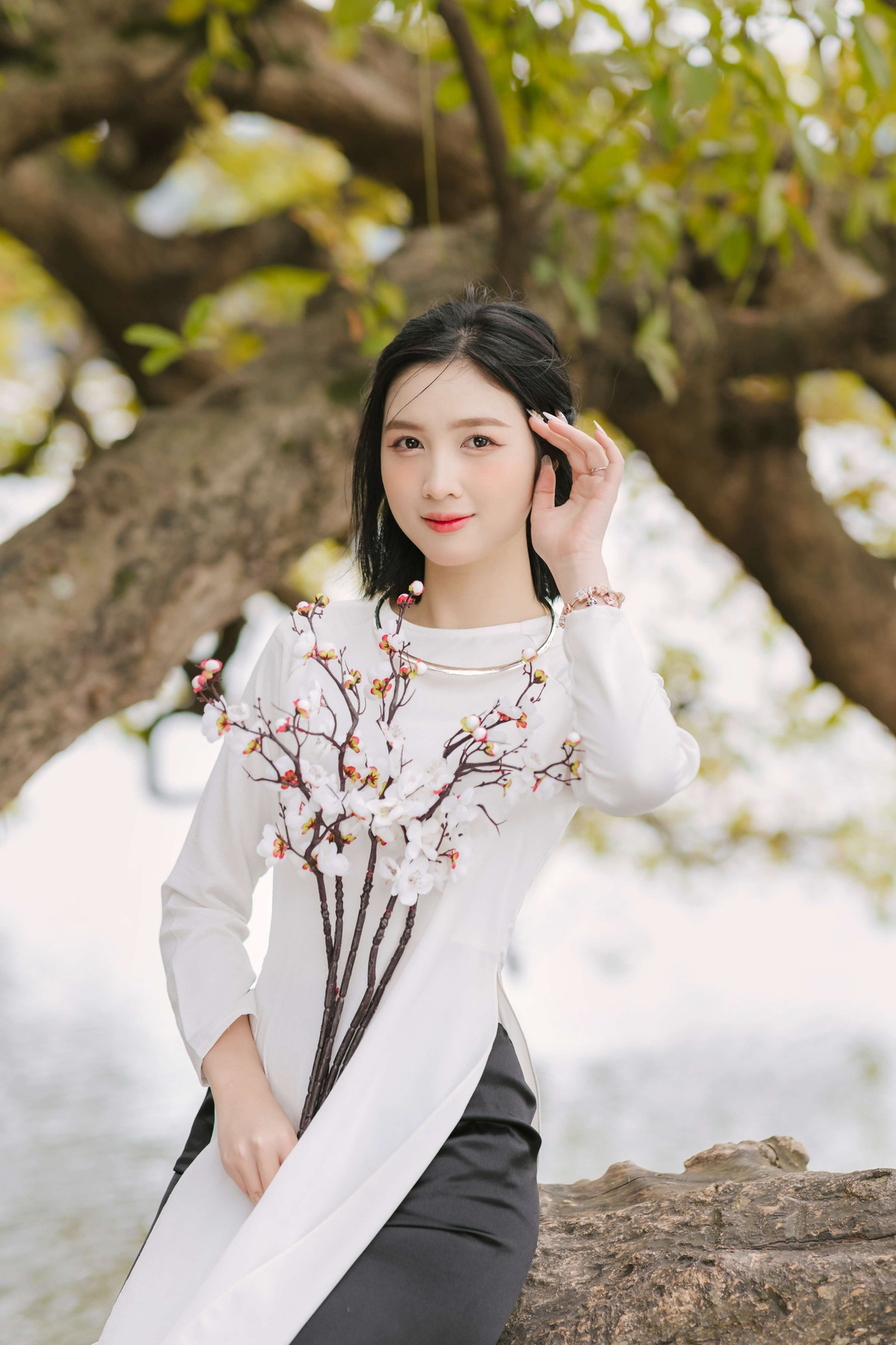 Hot girl xu Nghe la Hoa khoi Dai hoc Quoc gia Ha Noi-Hinh-8