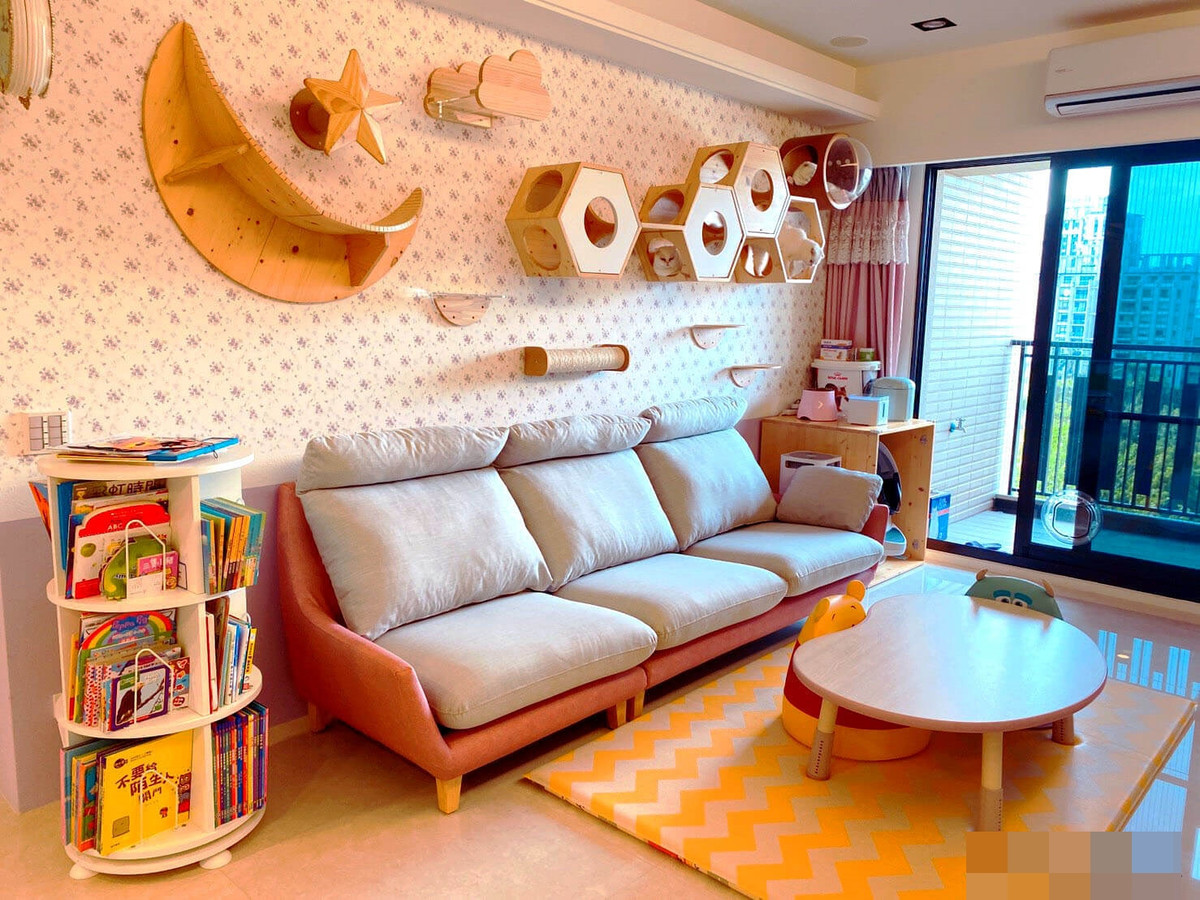 Giat ghe sofa nho nhung meo nay, chi vai phut la sach bong