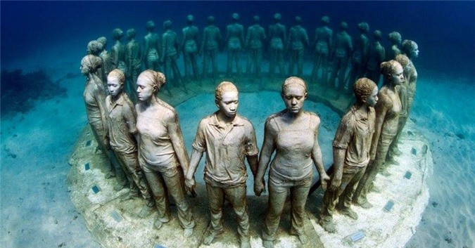 Hình ảnh của bảo tàng điêu khắc dưới nước Lanzarote tại Tây Ban Nha. 
