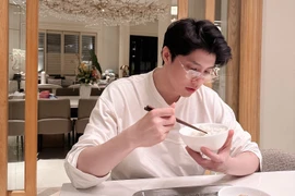 Noo Phước Thịnh tuổi 36 vẫn bảnh bao, visual đỉnh cao khiến fan mê mẩn