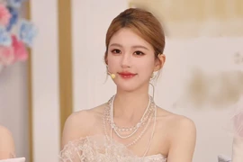 Khối tài sản “khủng” của Triệu Lộ Tư ở tuổi 27 gây choáng ngợp