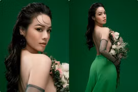 "Phú bà" Nhật Kim Anh táo bạo khoe lưng trần sau sinh con