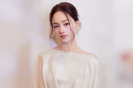 Lan Phương gợi cảm bội phần sau ly hôn chồng Tây