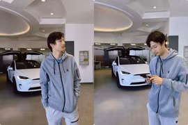 Con trai Jennifer Phạm được mẹ mua ôtô, ngoại hình gây bất ngờ