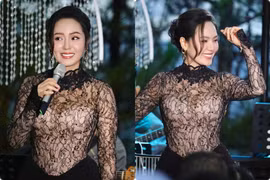 Ca sĩ Phương Linh khoe hông nảy nở khi diện váy xuyên thấu