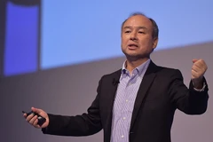 Tỷ phú vừa soán ngôi giàu nhất Nhật Bản là ai?