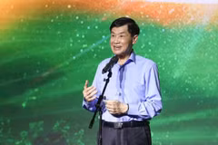 Đời thường giản dị của tỷ phú Johnathan Hạnh Nguyễn