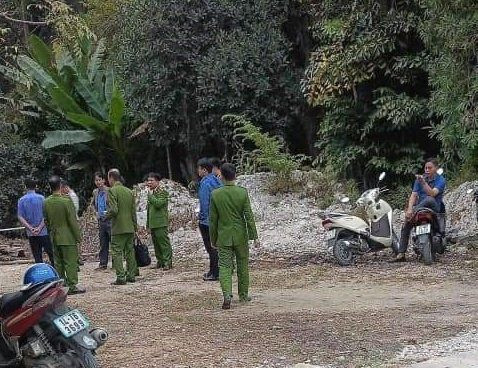 Tin tức 24h: Vụ cháu bé 2 tuổi ở Nghệ An mất tích: Huy động mọi lực lượng, mở rộng thêm địa bàn tìm kiếm ảnh 19